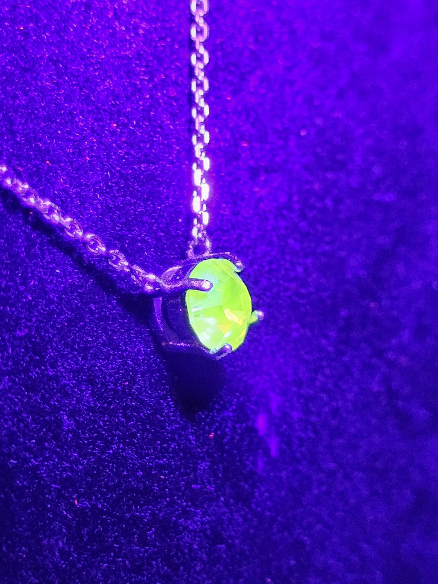 Uranium Glass Pendant w/chain new Sterling Silver with vintage rare Pink 6 mm Round cut Uranium Glass stone that glows under black/UV light