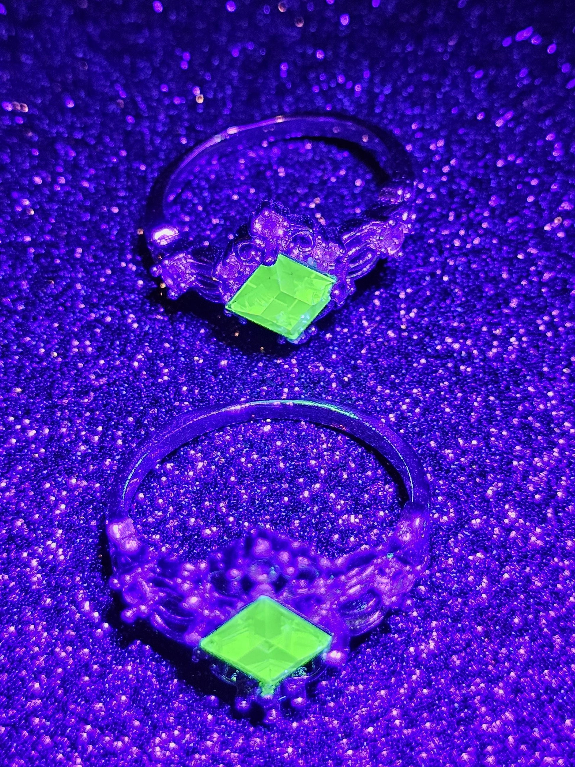 Uranium Glass Rings various sizes READ DESCRIPTION!!!! Sterling Silver with vintage Uranium glass stones that glow under black / UV light
