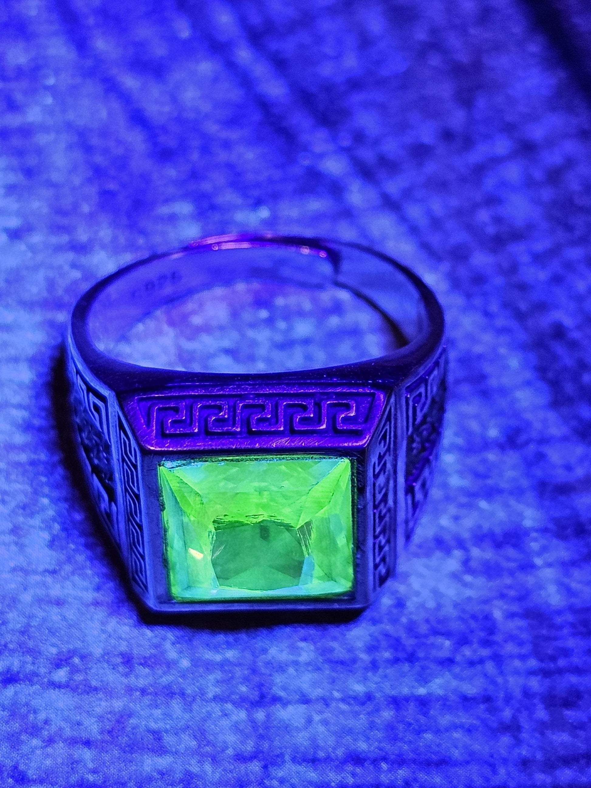 Uranium Glass Men's Ring new Sterling Silver Adjustable with 10x10 mm vintage Uranium glass Square cut stone glows under black / UV light