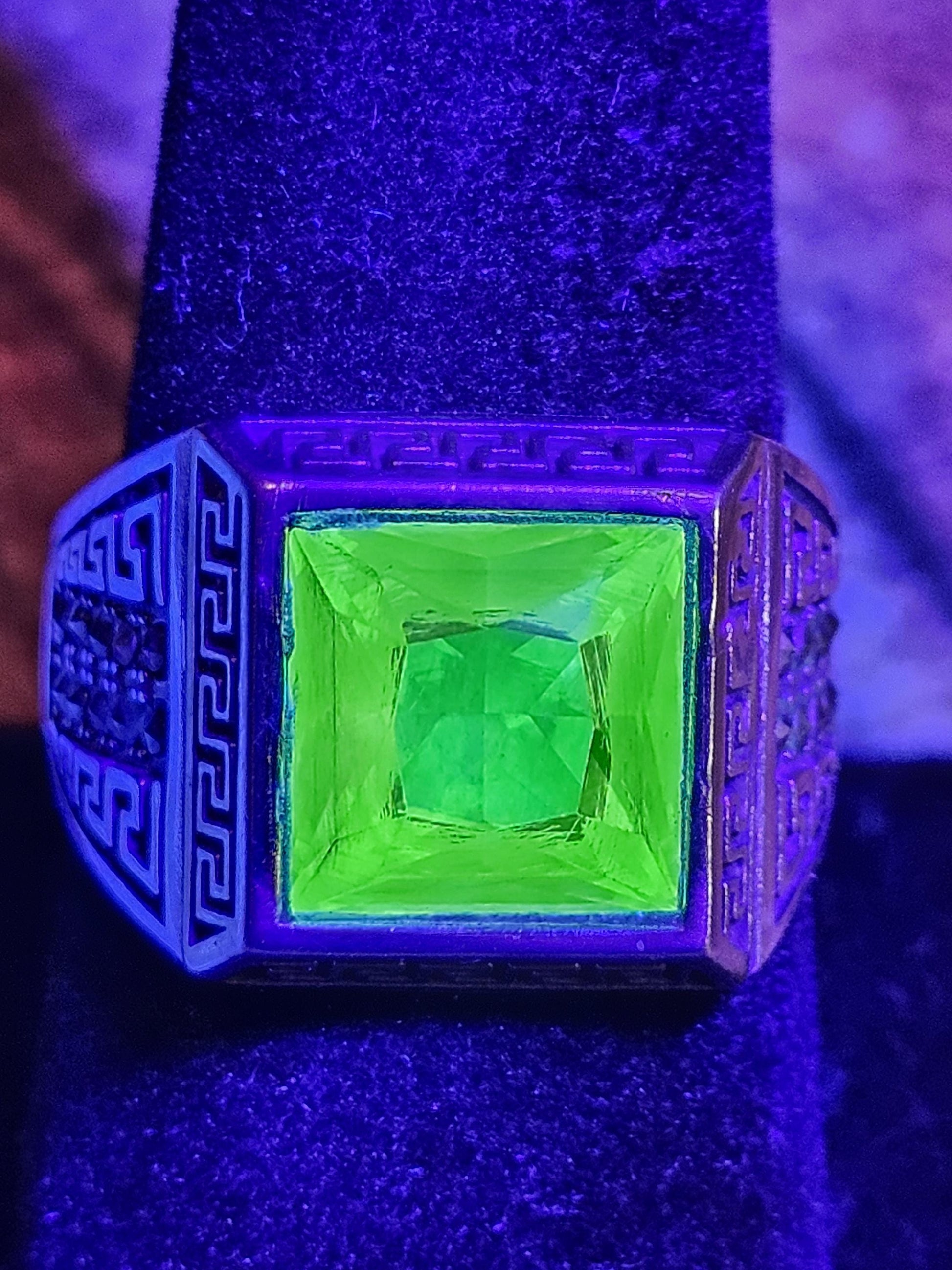Uranium Glass Men's Ring new Sterling Silver Adjustable with 10x10 mm vintage Uranium glass Square cut stone glows under black / UV light
