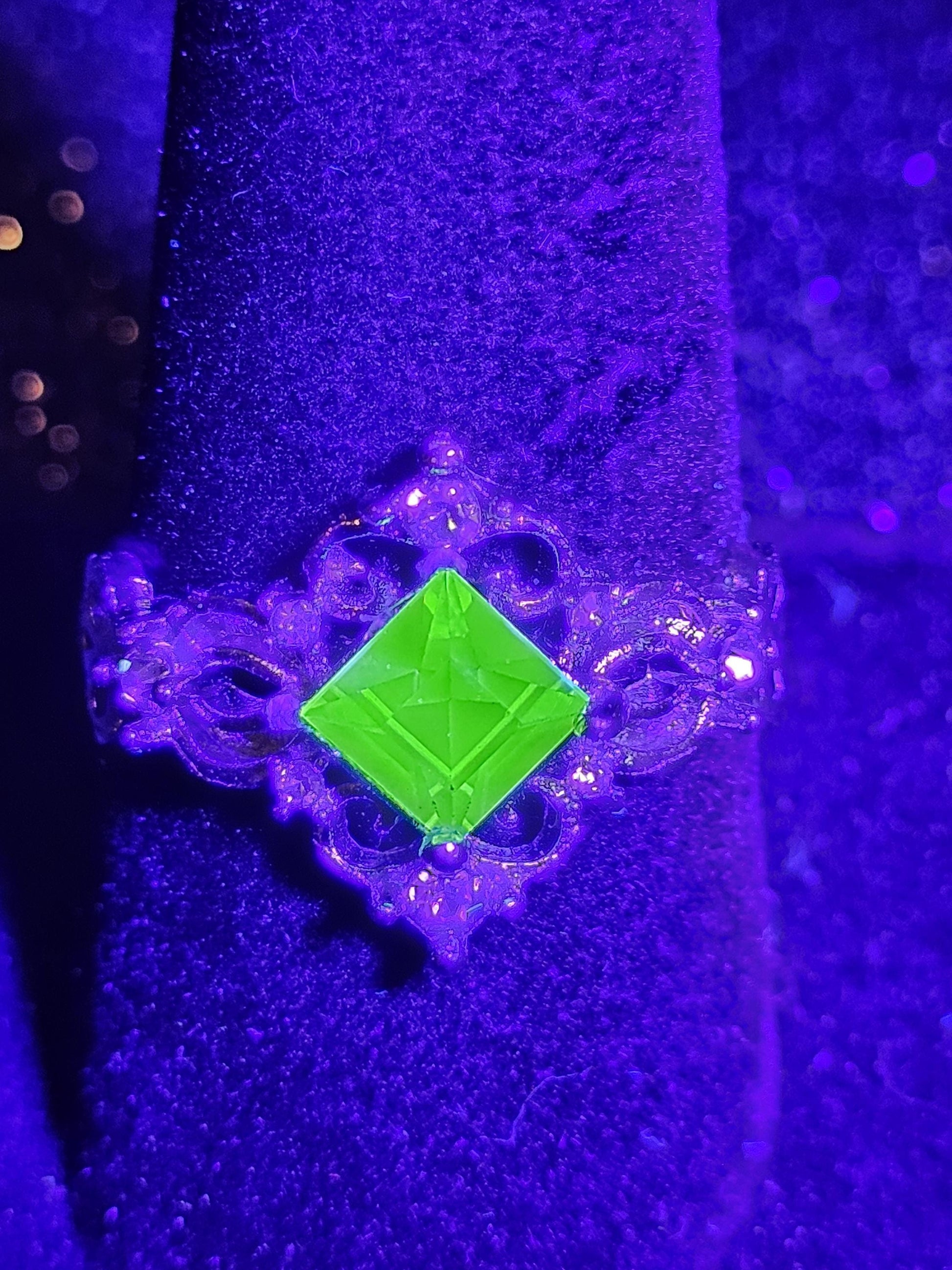 Uranium Glass Rings various sizes READ DESCRIPTION!!!! Sterling Silver with vintage Uranium glass stones that glow under black / UV light