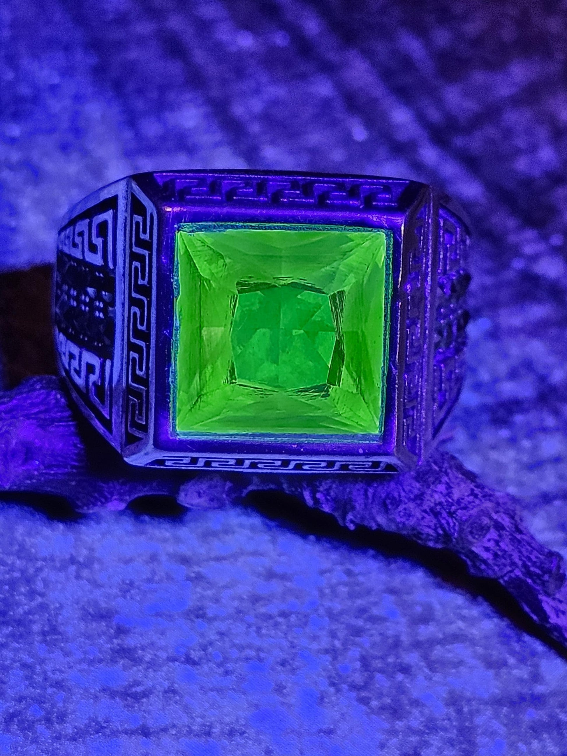 Uranium Glass Men's Ring new Sterling Silver Adjustable with 10x10 mm vintage Uranium glass Square cut stone glows under black / UV light