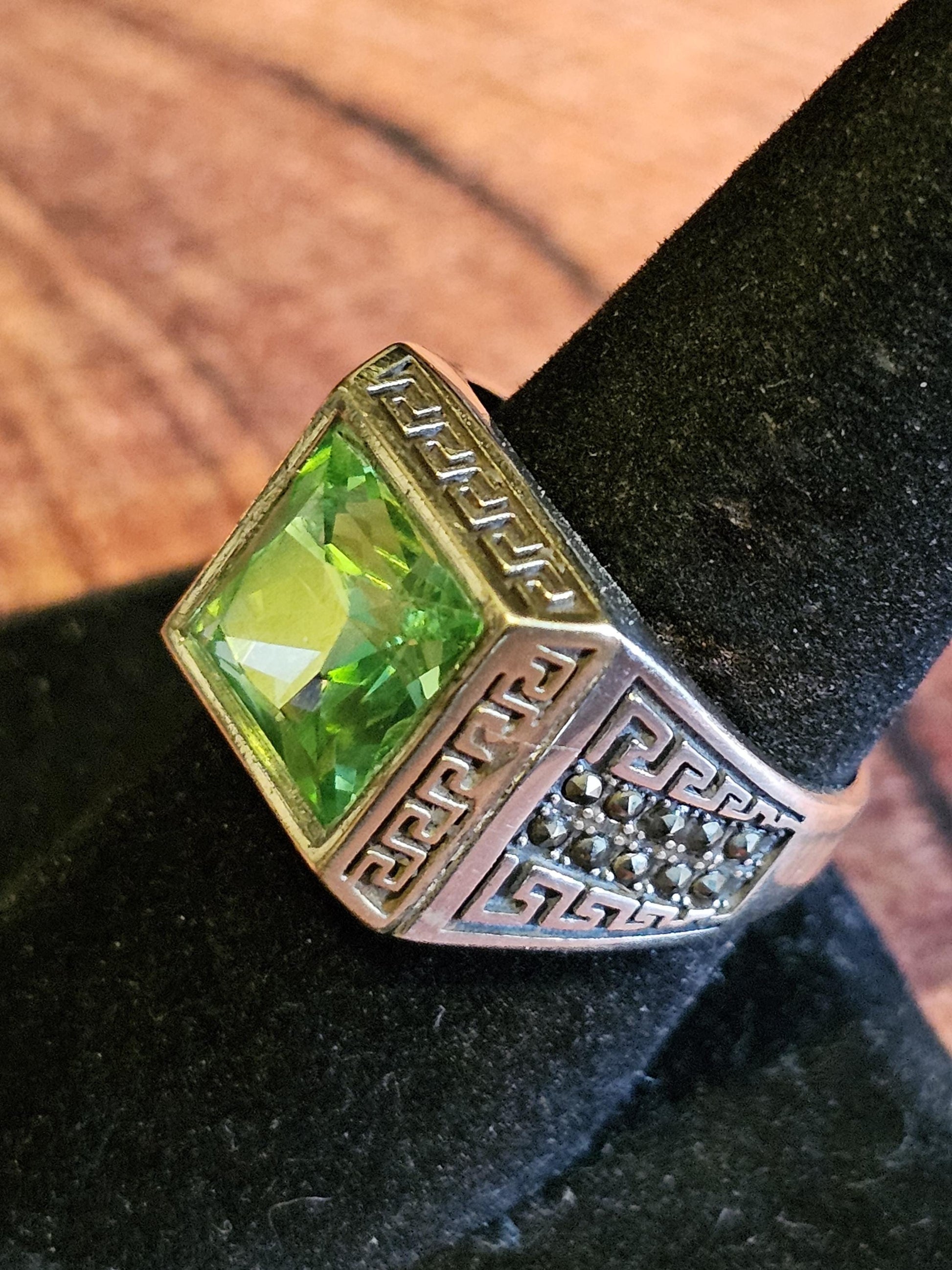 Uranium Glass Men's Ring new Sterling Silver Adjustable with 10x10 mm vintage Uranium glass Square cut stone glows under black / UV light