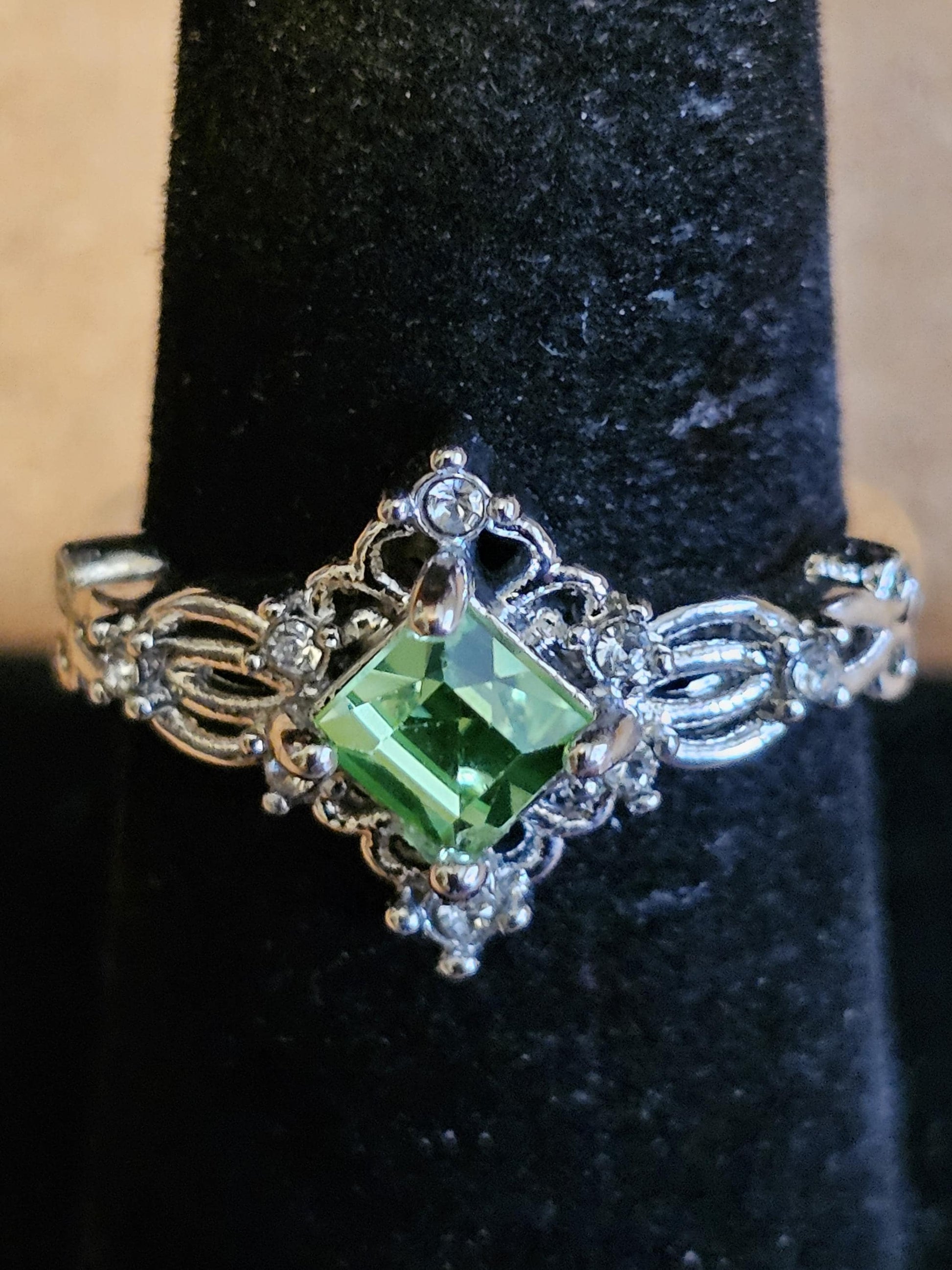 Uranium Glass Princess cut Ring READ DESCRIPTION size 5/6/7 new Sterling Silver vintage Uranium glass stone that glows under black/UV light