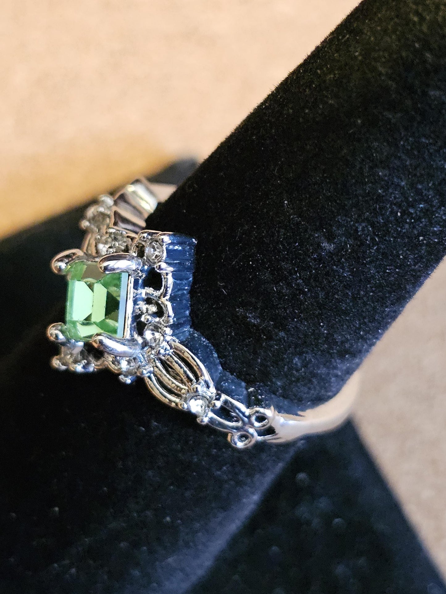 Uranium Glass Princess cut Ring READ DESCRIPTION size 5/6/7 new Sterling Silver vintage Uranium glass stone that glows under black/UV light