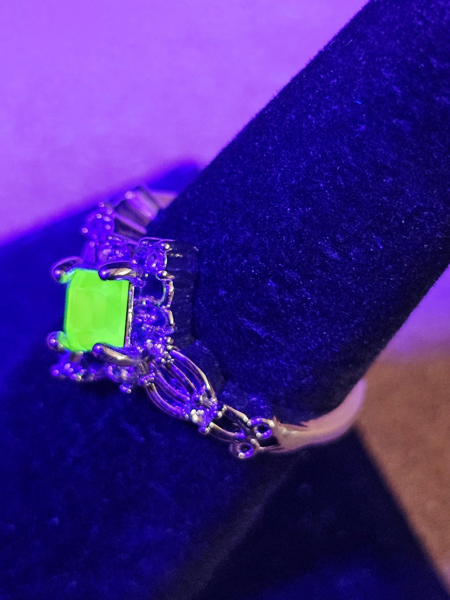 Uranium Glass Princess cut Ring READ DESCRIPTION size 5/6/7 new Sterling Silver vintage Uranium glass stone that glows under black/UV light