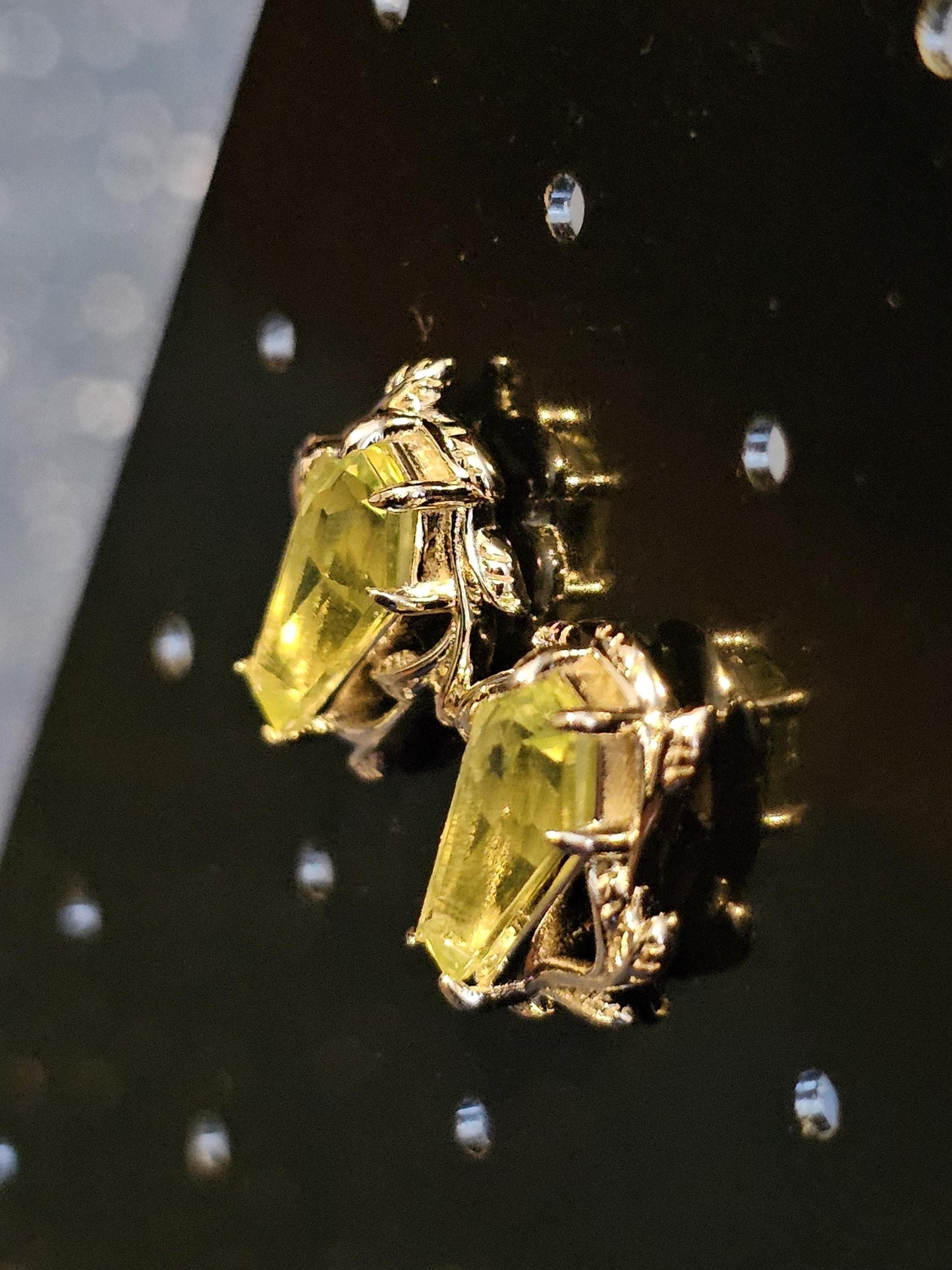 Uranium Glass Coffin cut Earrings in new Sterling Silver with Czech glass 10x5.5 mm Uranium Glass stones that glow under black/UV light