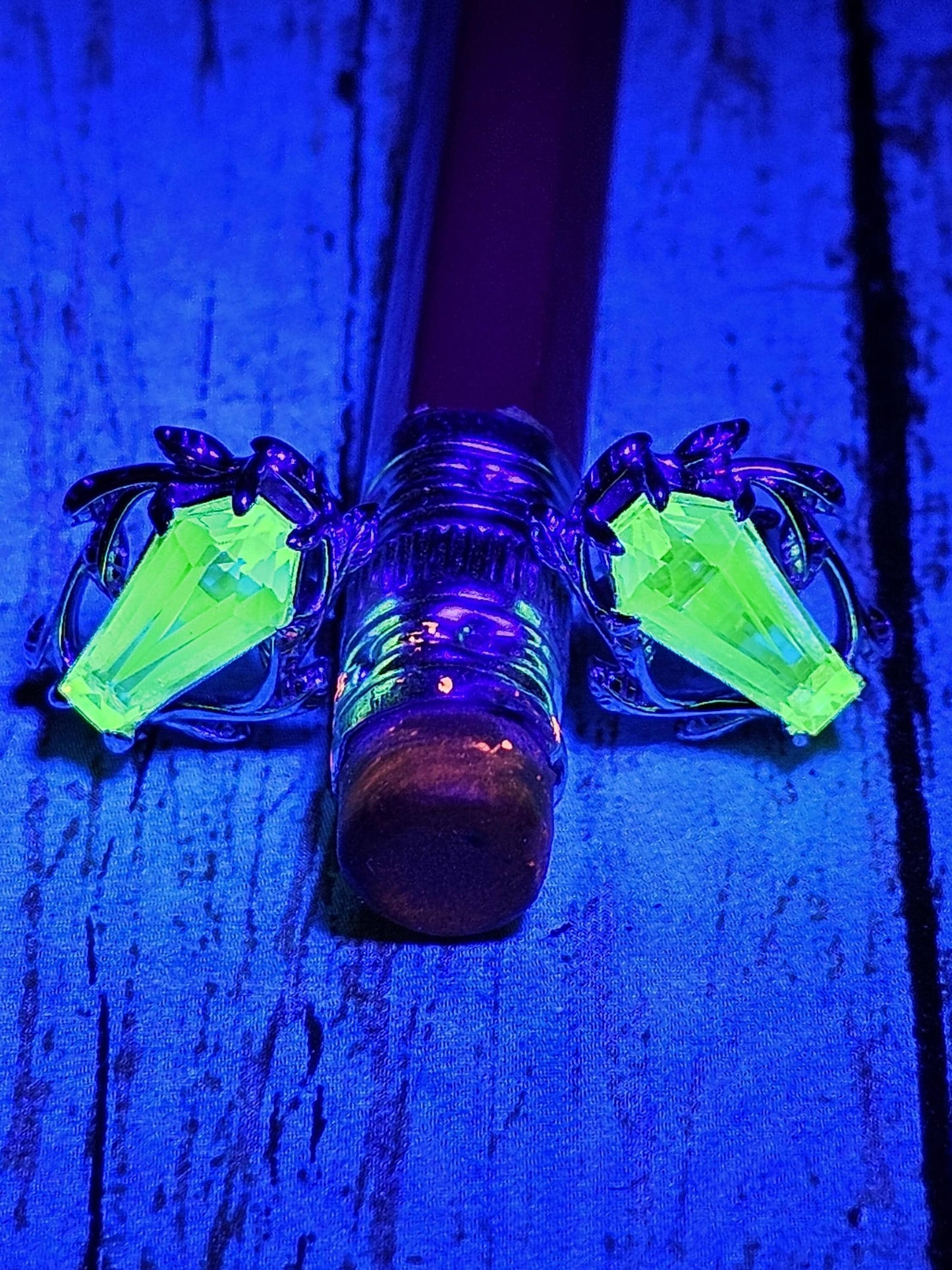 Uranium Glass Coffin cut Earrings in new Sterling Silver with Czech glass 10x5.5 mm Uranium Glass stones that glow under black/UV light