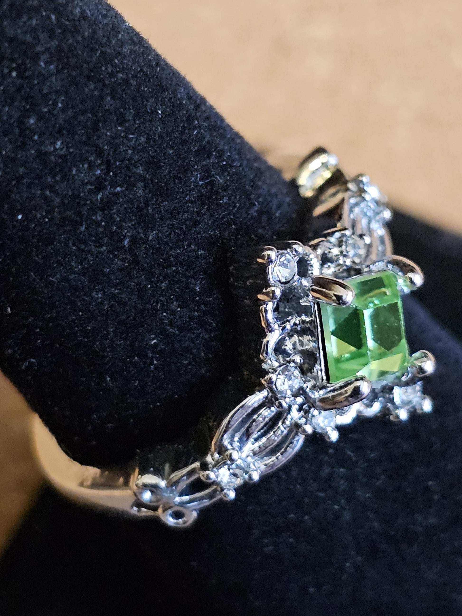 Uranium Glass Princess cut Ring READ DESCRIPTION size 5/6/7 new Sterling Silver vintage Uranium glass stone that glows under black/UV light