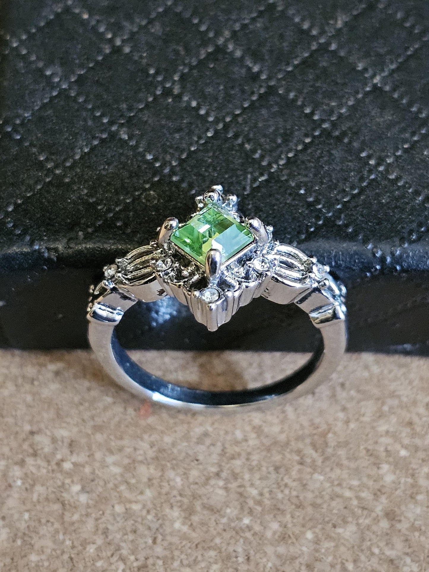 Uranium Glass Princess cut Ring READ DESCRIPTION size 5/6/7 new Sterling Silver vintage Uranium glass stone that glows under black/UV light