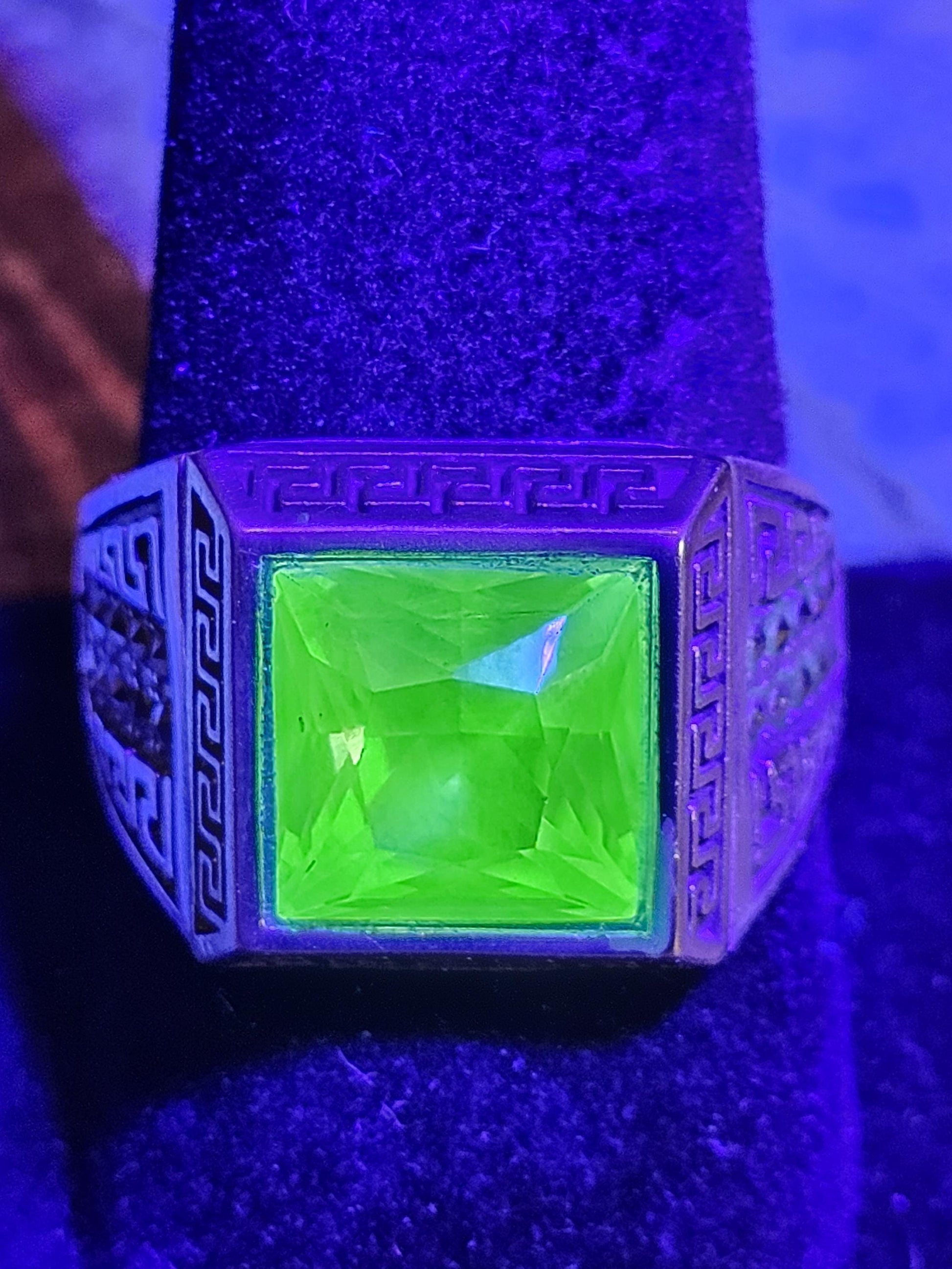 Uranium Glass Men's Ring new Sterling Silver Adjustable with 10x10 mm vintage Uranium glass Square cut stone glows under black / UV light