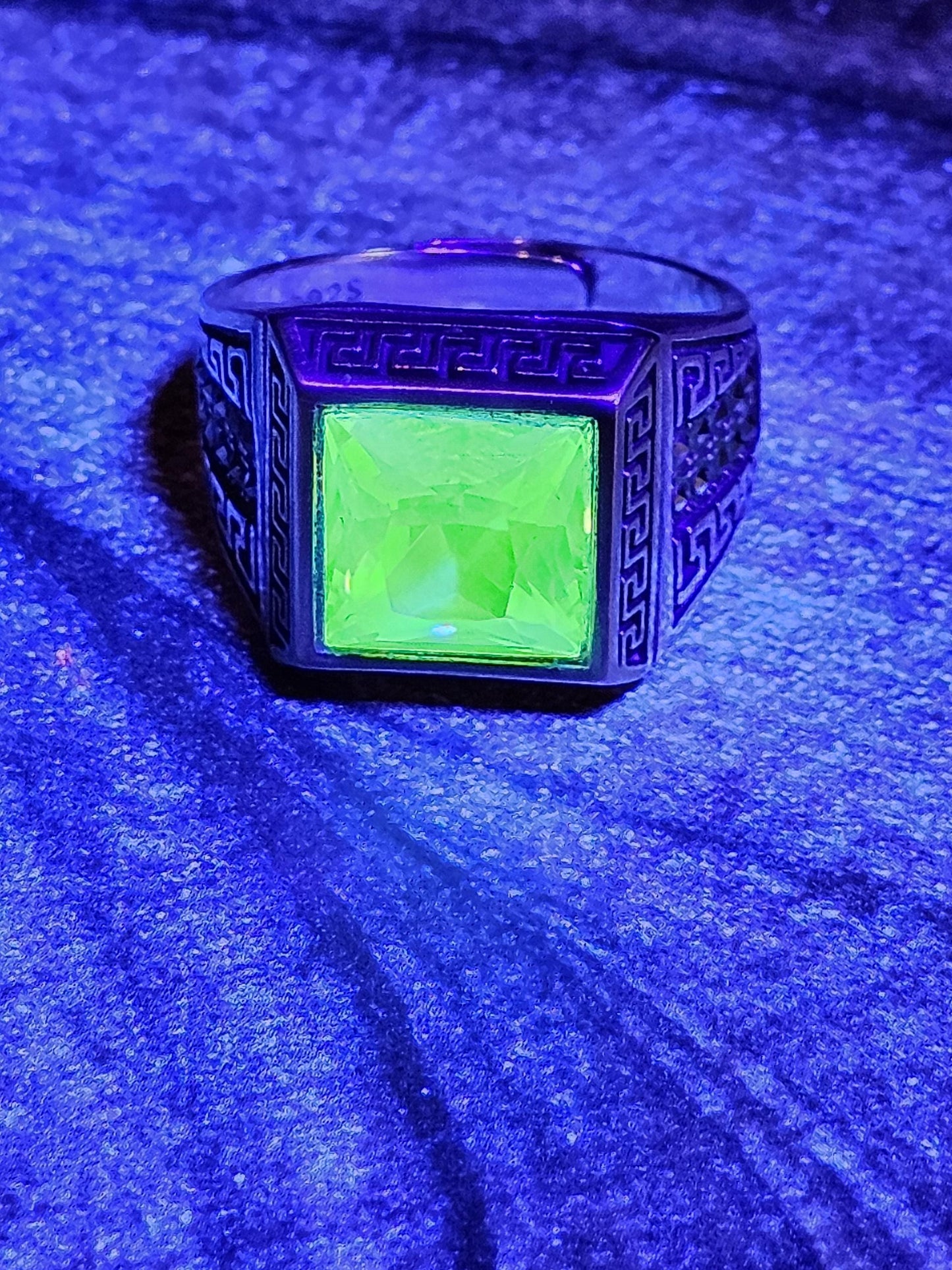 Uranium Glass Men's Ring new Sterling Silver Adjustable with 10x10 mm vintage Uranium glass Square cut stone glows under black / UV light