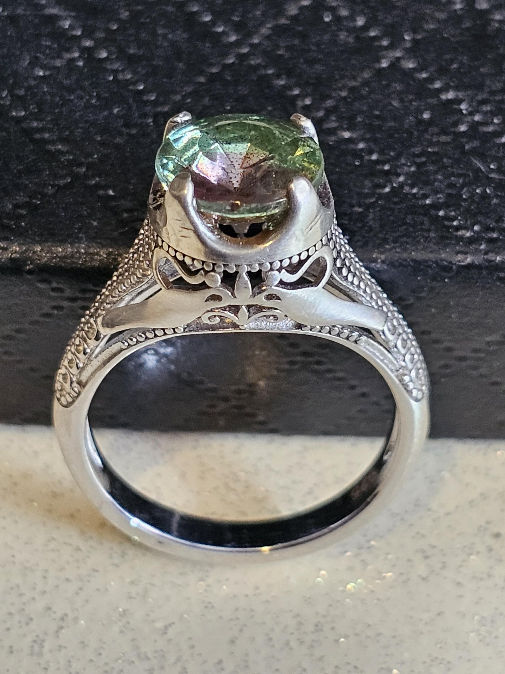 Uranium Glass Round cut Ring vintage style new Sterling Silver size 7 vintage Green/Pink Uranium glass stone that glows under black/UV light