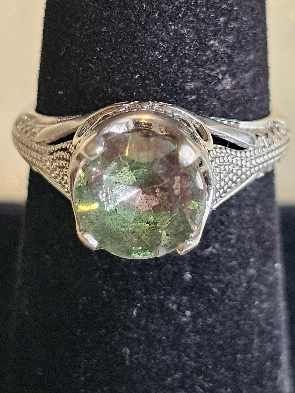 Uranium Glass Round cut Ring vintage style new Sterling Silver size 7 vintage Green/Pink Uranium glass stone that glows under black/UV light