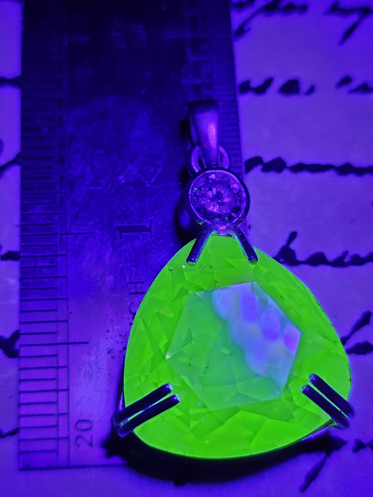 Uranium Glass Pendant in new Sterling Silver with a large 23 mm vintage Trillian cut Uranium Glass stone that glows under black / UV light