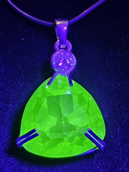 Uranium Glass Pendant in new Sterling Silver with a large 23 mm vintage Trillian cut Uranium Glass stone that glows under black / UV light
