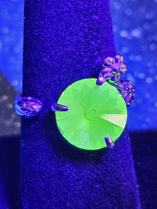 Uranium Glass Adjustable Ring new Sterling Silver Leaf/Branch design with vintage 12mm Uranium glass round stone glows under black/UV light