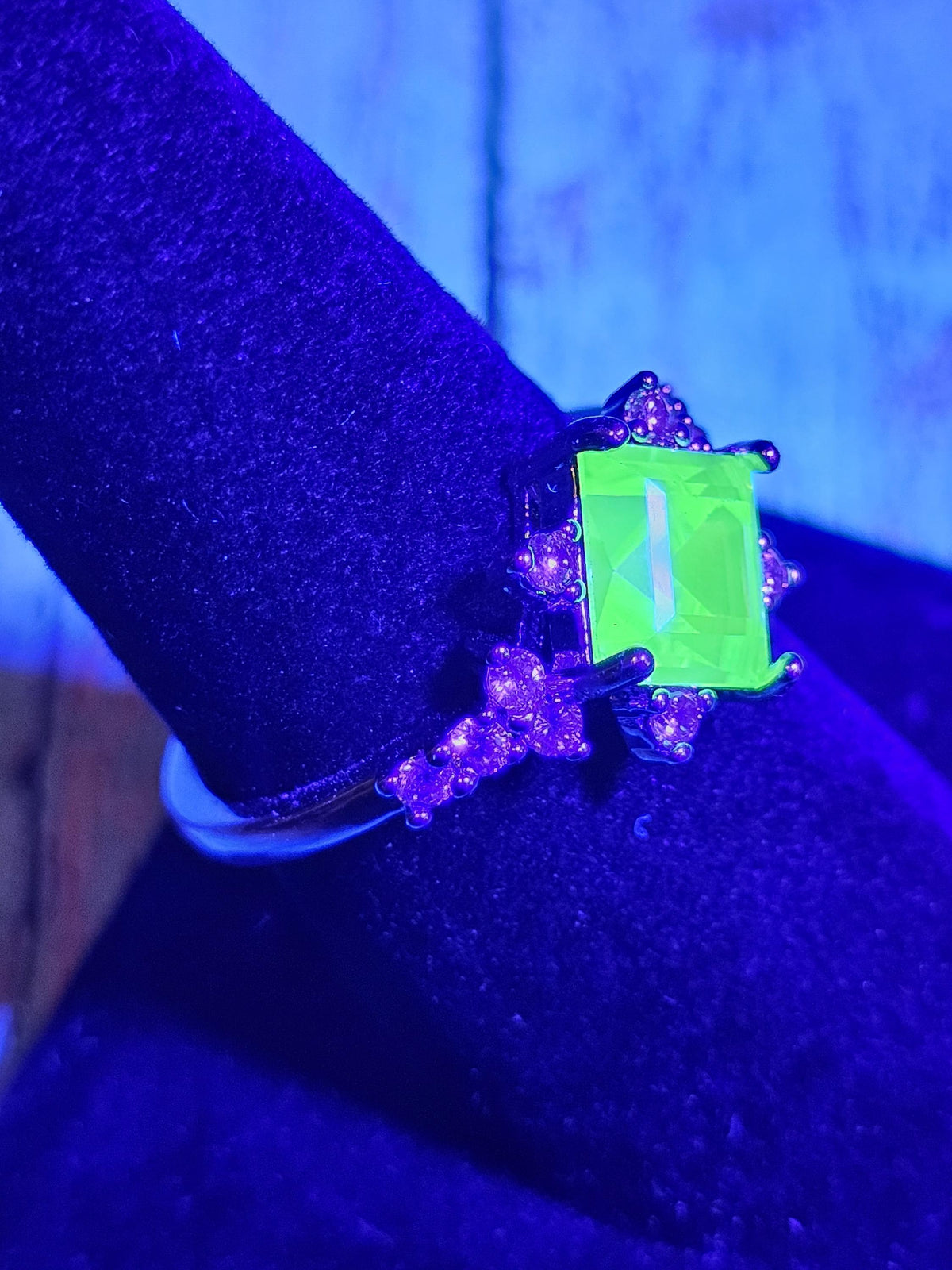 Uranium Glass Princess cut Ring with a 8 mm vintage Uranium glass stone that glows under black/UV light. Sterling Silver size 9.