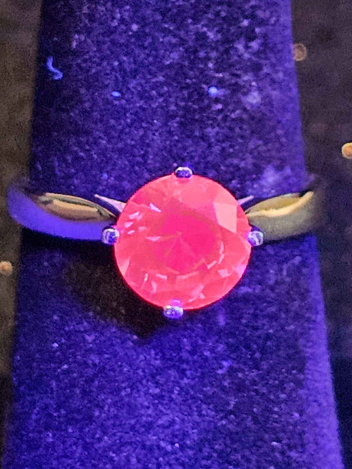 Lab grown Ruby Round cut Solitaire Ring size 7 in new Sterling Silver with 8mm lab grown Ruby stone that glows under black/UV light