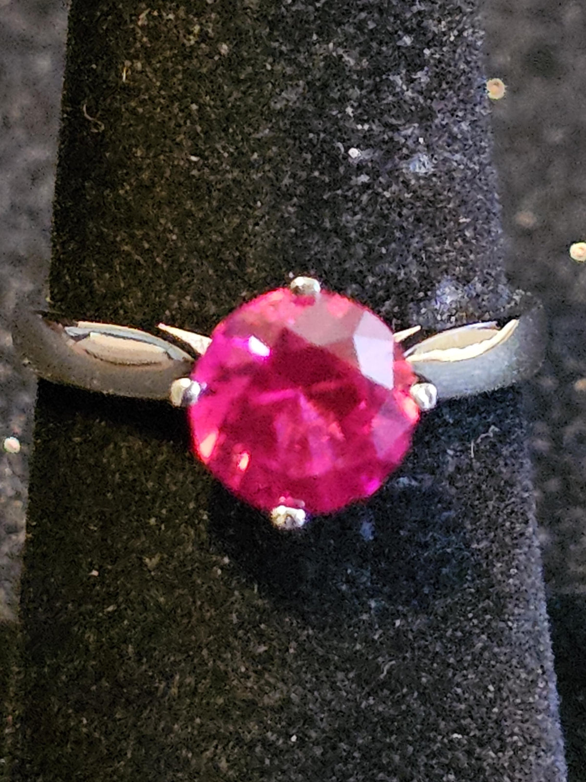 Lab grown Ruby Round cut Solitaire Ring size 7 in new Sterling Silver with 8mm lab grown Ruby stone that glows under black/UV light