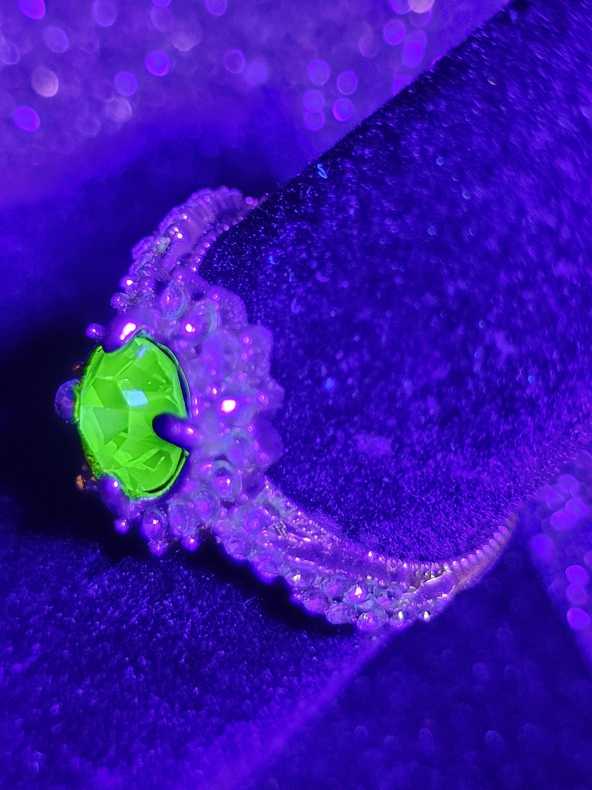 Uranium Glass Ring size 7 new Yellow Gold plated with a vintage 6 mm Round cut Uranium glass stone that glows under black / UV light