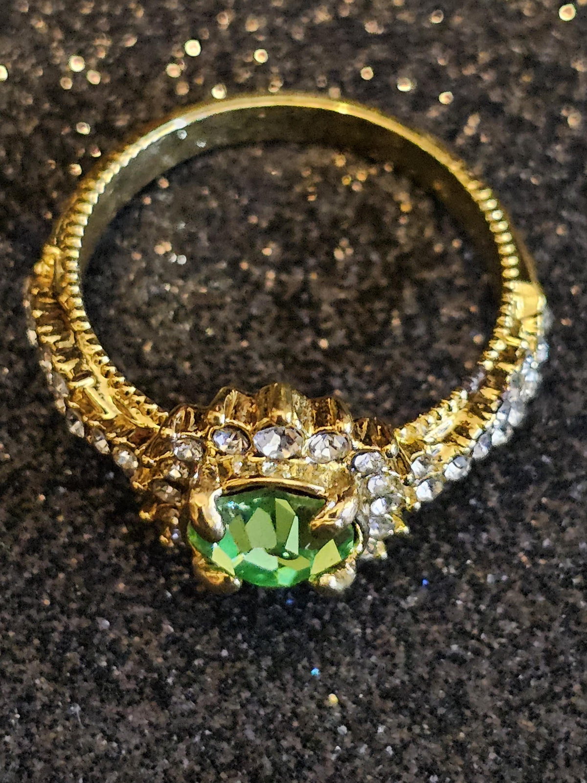Uranium Glass Ring size 7 new Yellow Gold plated with a vintage 6 mm Round cut Uranium glass stone that glows under black / UV light