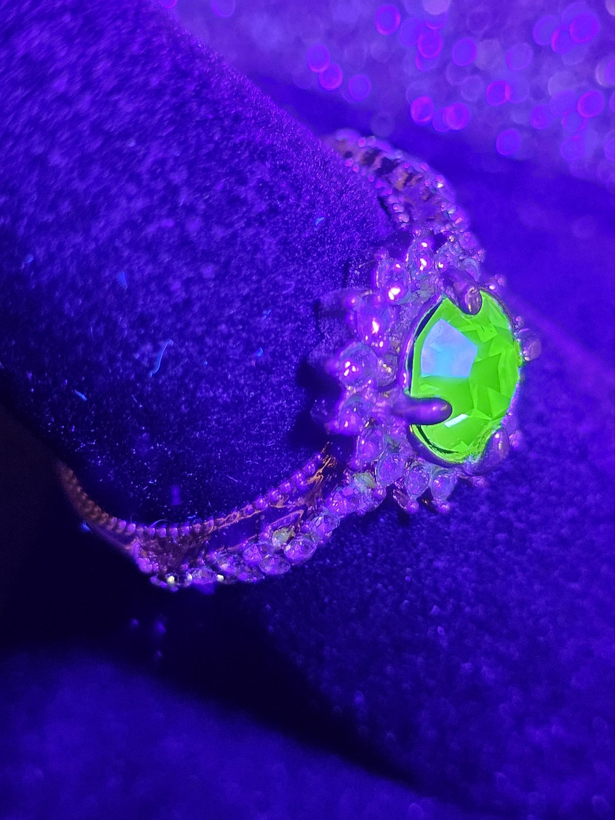 Uranium Glass Ring size 7 new Yellow Gold plated with a vintage 6 mm Round cut Uranium glass stone that glows under black / UV light