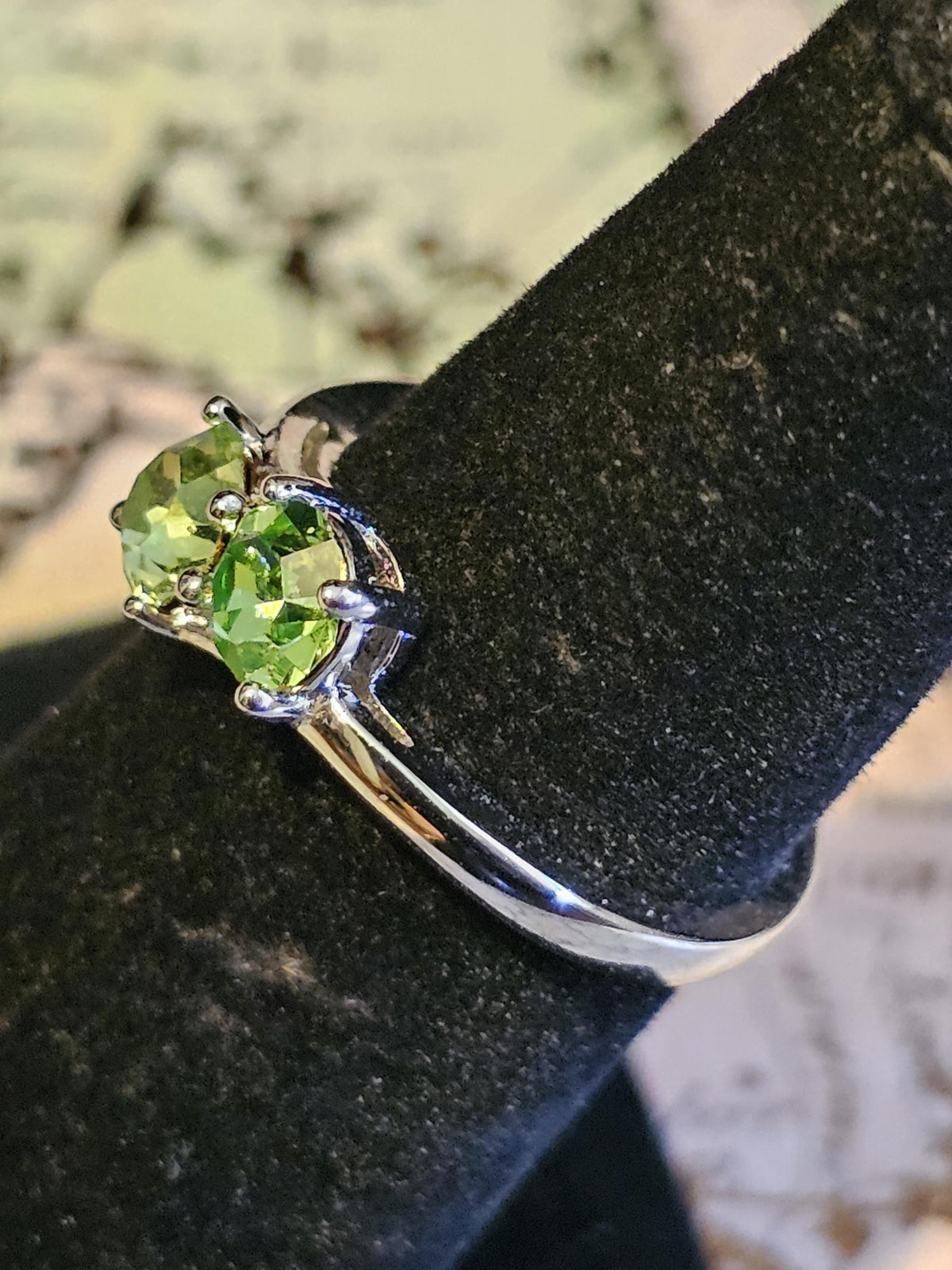 Uranium Glass Round cut Ring Toi et Moi style size 5 in Sterling Silver with 2 vintage 5mm Uranium glass stones that glows under black light