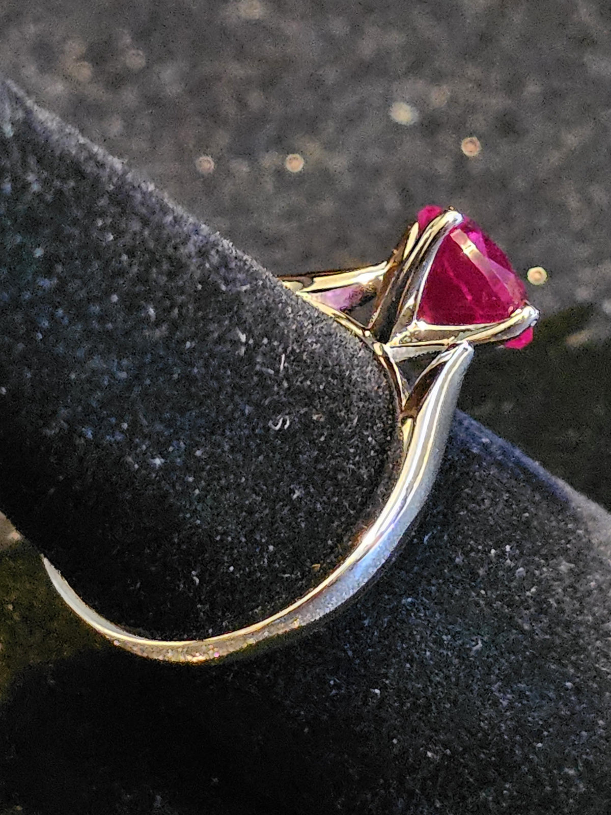 Lab grown Ruby Round cut Solitaire Ring size 7 in new Sterling Silver with 8mm lab grown Ruby stone that glows under black/UV light