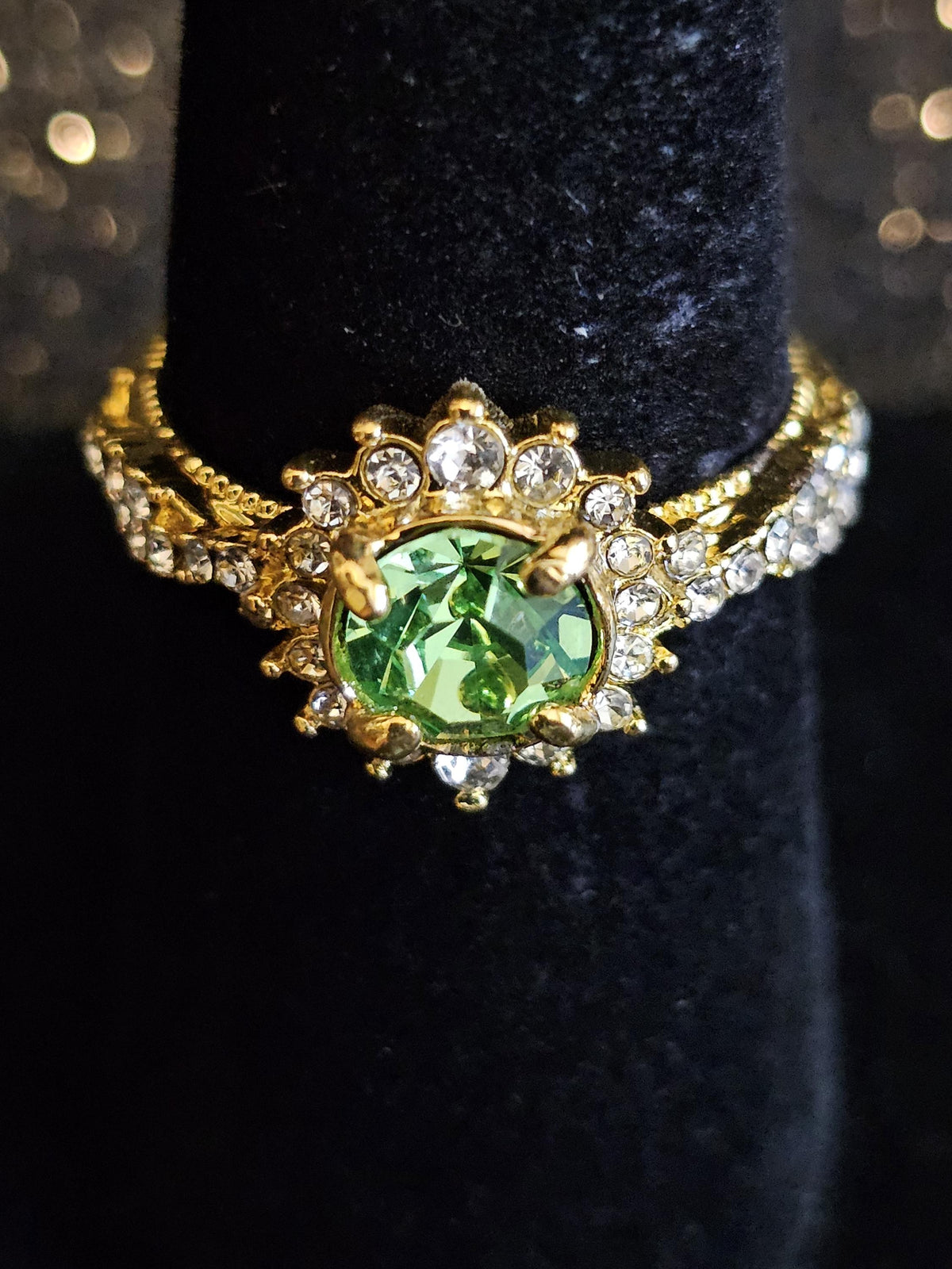 Uranium Glass Ring size 7 new Yellow Gold plated with a vintage 6 mm Round cut Uranium glass stone that glows under black / UV light