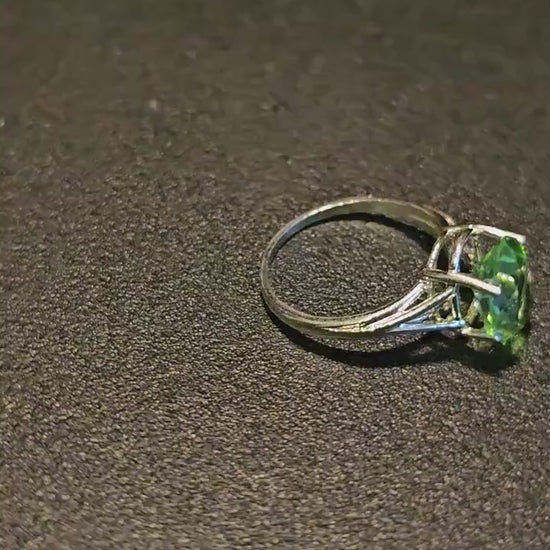 Uranium Glass Oval cut Ring size 5.5 split shank in new Sterling Silver with a 10x8 mm Uranium glass stone that glows under black / UV light