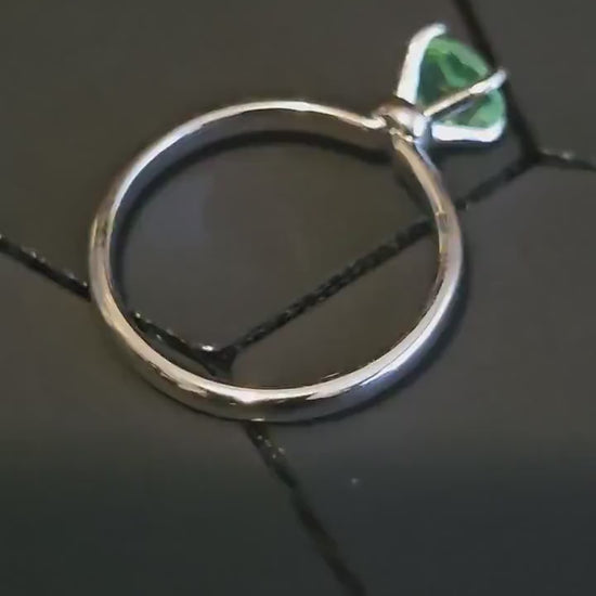 Uranium Glass Round cut Solitaire Ring size 6.5/7/7.5 in new Sterling Silver with 6mm Uranium glass stone that glows under black/UV light