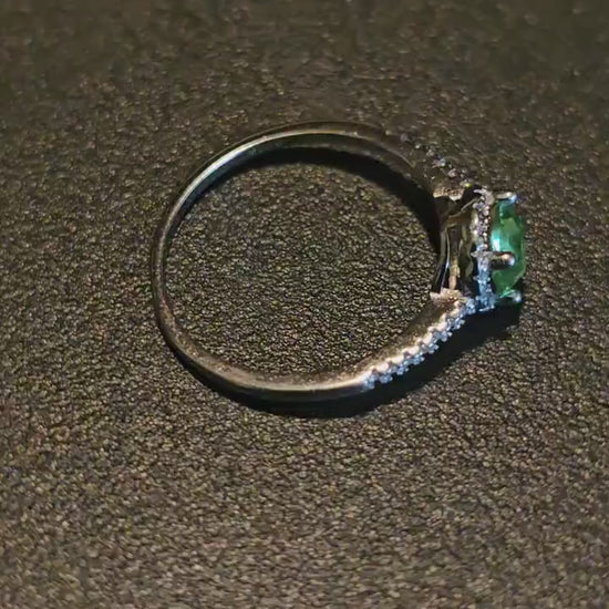 Uranium Glass Round cut Ring size 5 to 10 READ DESCRIPTION new Sterling Silver vintage Uranium glass stone that glows under black / UV light