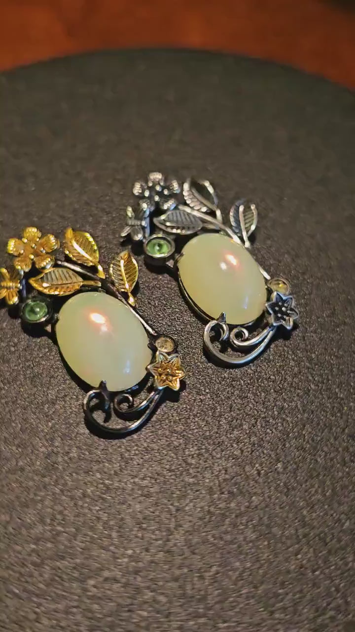 Uranium Glass Pendant  beautiful  new Sterling Silver setting with large 18x13 vintage Uranium glass stone that glows under black / UV light