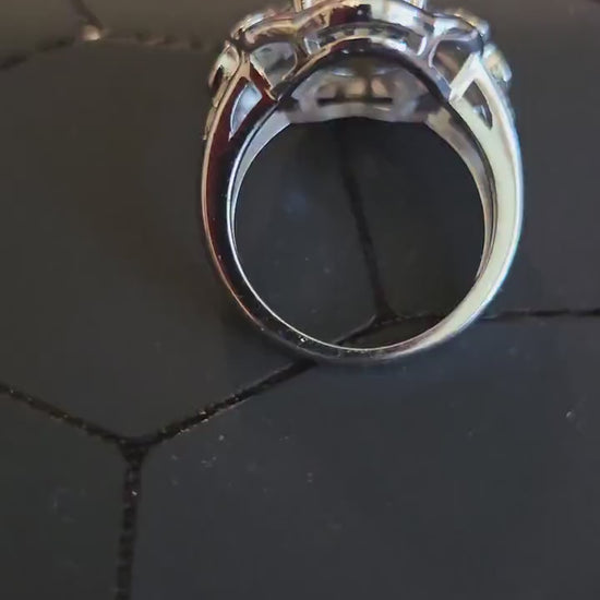 Uranium Glass Round cut Ring in size 7. New Vintage style Sterling Silver with a vintage Uranium glass stone that glows under black/UV light