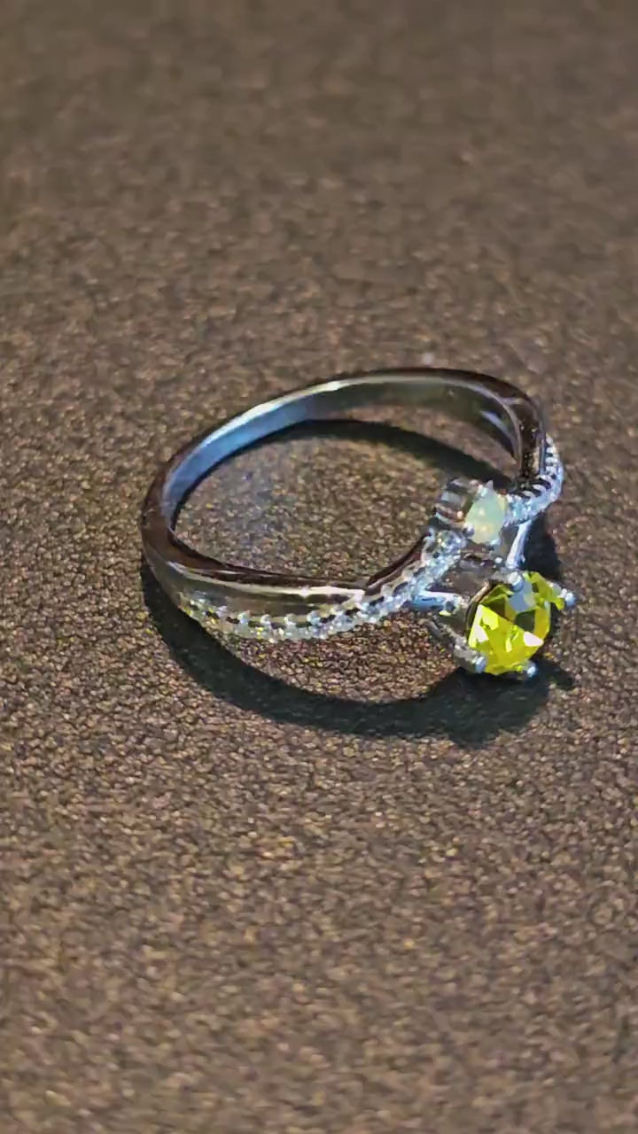 Cadmium and Uranium Glass Round cut Ring size 5 through 11 in new Sterling Silver with stones that glows under black / UV light