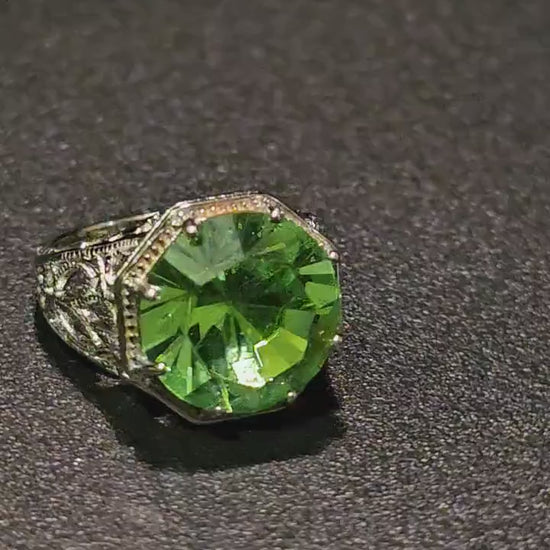 Uranium Glass Round cut Ring Art Deco in size 6.5, 7, 7.5 Sterling Silver large vintage Uranium glass stone that glows under black/UV light