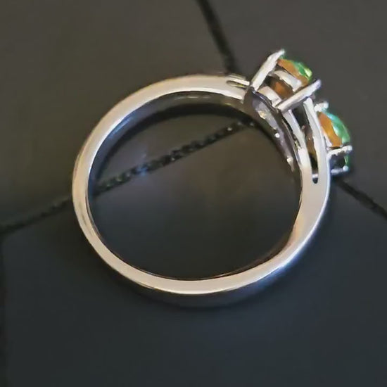 Uranium Glass Round cut Ring Toi et Moi style size 5 in Sterling Silver with 2 vintage 5mm Uranium glass stones that glows under black light
