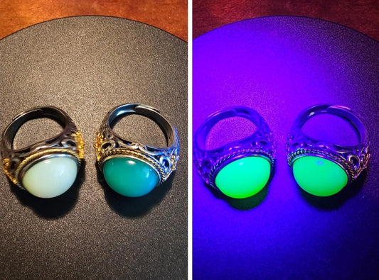 Bague homme en verre d'uranium réglable avec pierre cabochon ronde en verre d'uranium vintage de 15 mm de couleur opale qui brille sous la lumière noire / UV