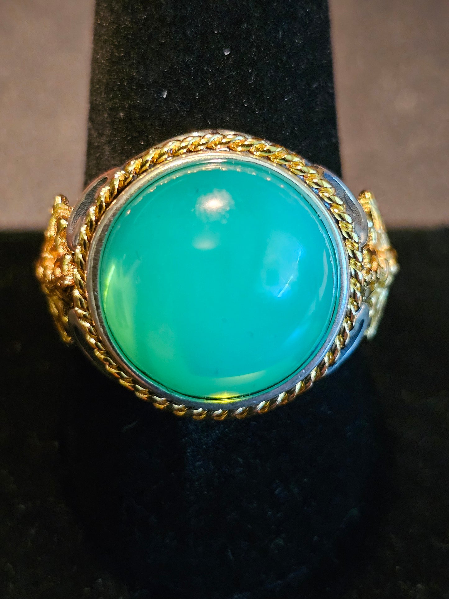 Uranium Glass Men's Ring Adjustable with 15 mm vintage Uranium glass Round cut Cabochon opal colored stone that glows under black / UV light