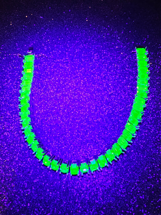 Uranium Glass Tennis Bracelet new Sterling Silver 8 in with 39 vintage Uranium glass Emerald 7x5 mm stones