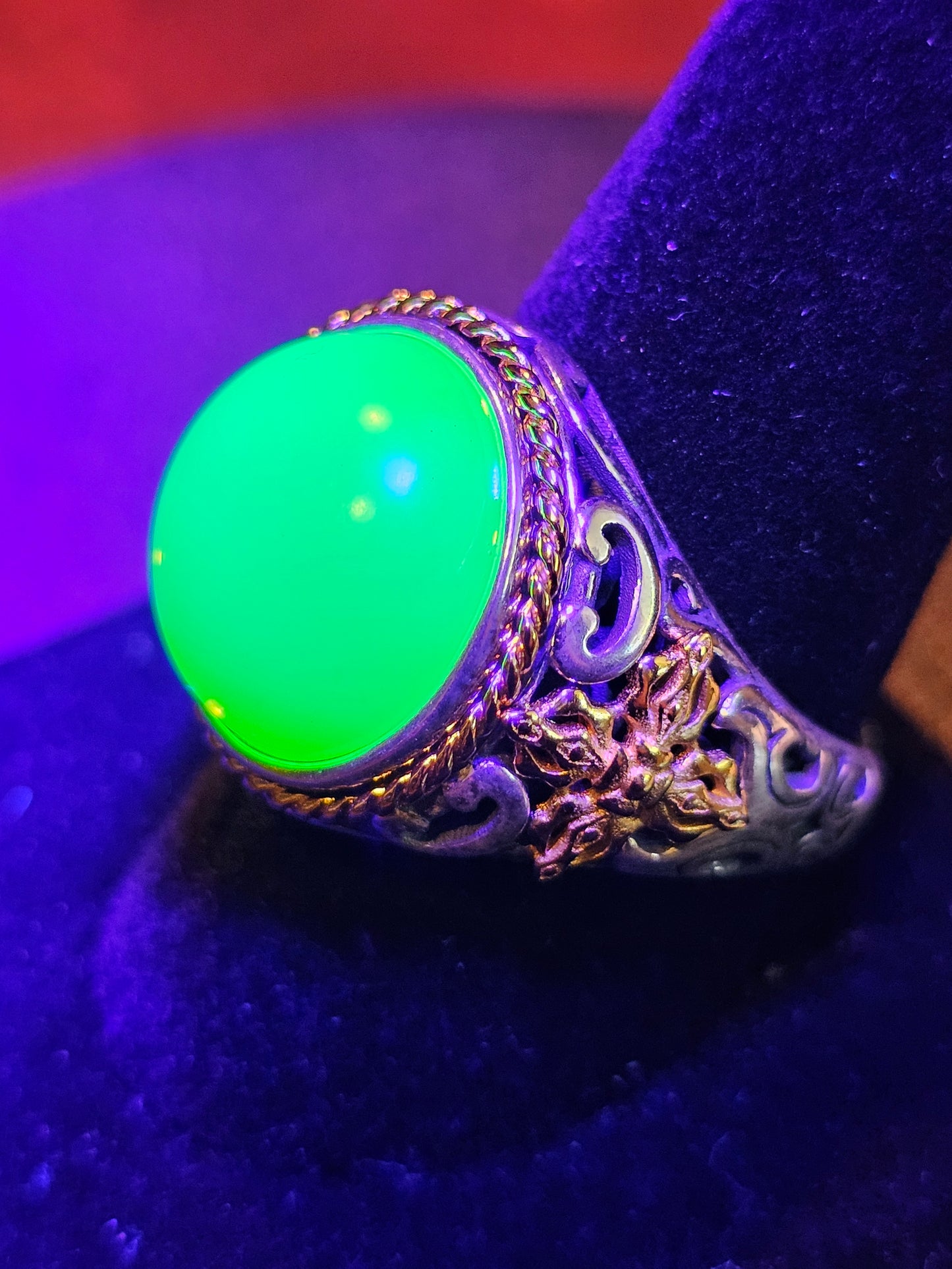 Uranium Glass Men's Ring Adjustable with 15 mm vintage Uranium glass Round cut Cabochon opal colored stone that glows under black / UV light