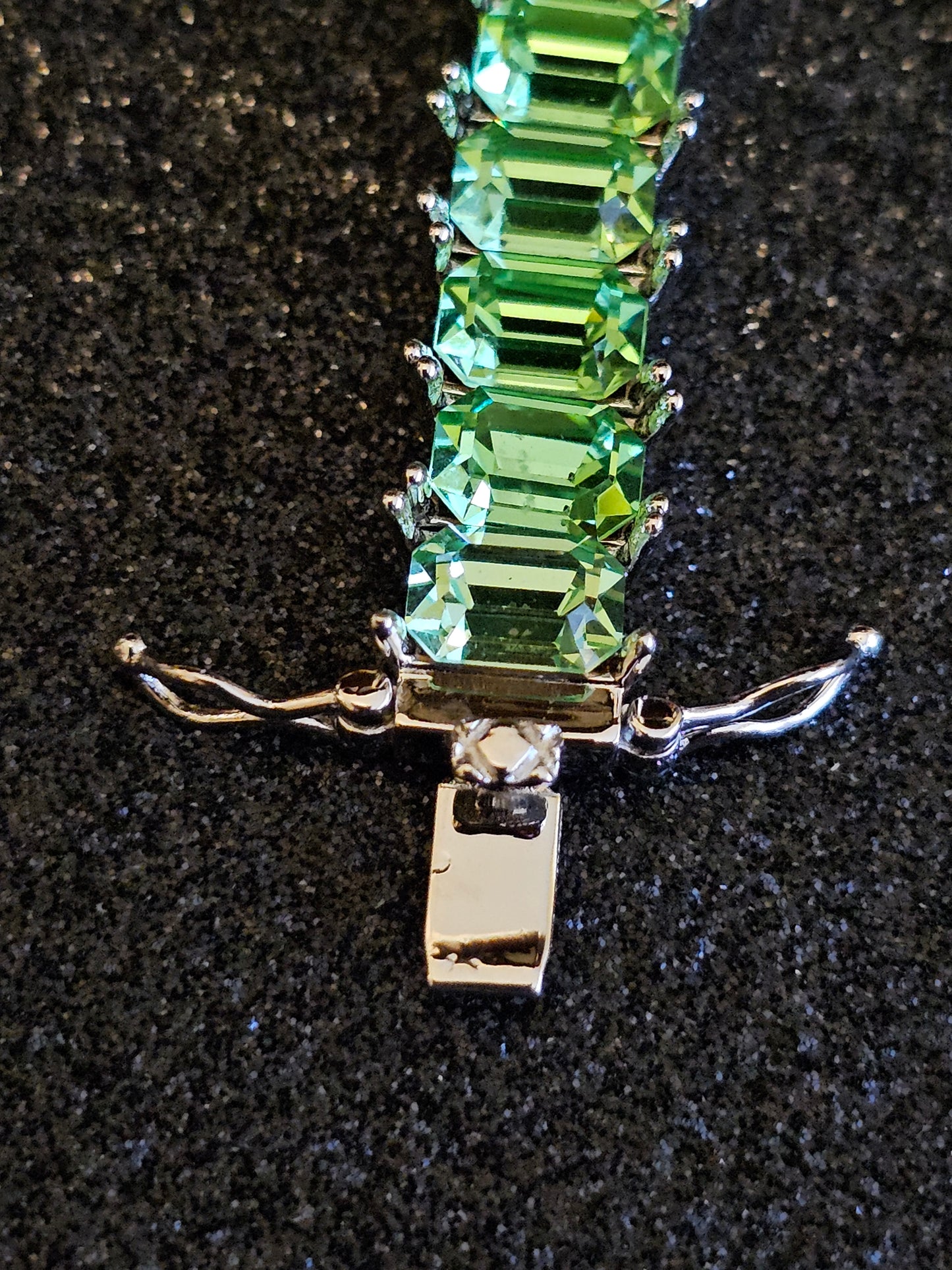 Uranium Glass Tennis Bracelet new Sterling Silver 8 in with 39 vintage Uranium glass Emerald 7x5 mm stones